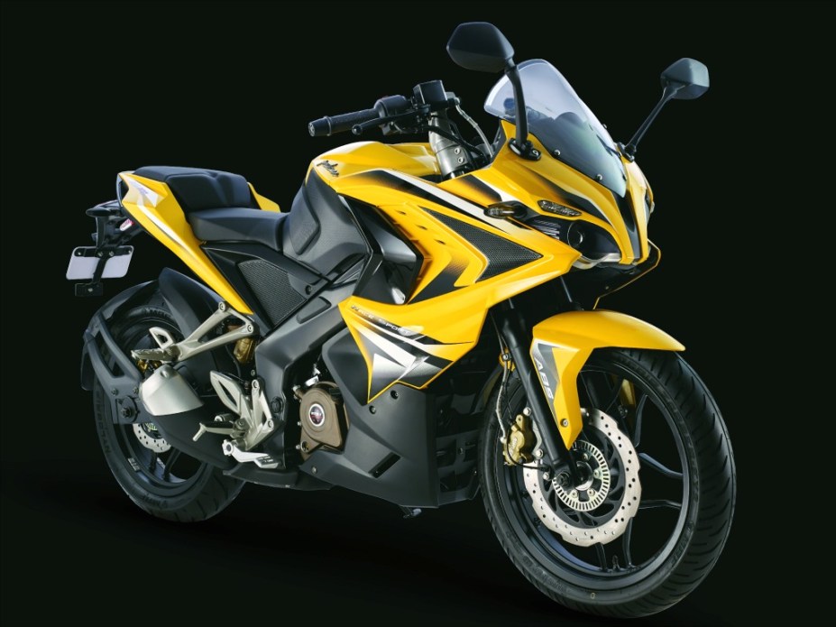 Bajaj Pulsar RS 200 | Full 
