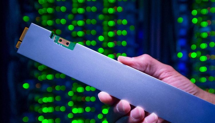 Intels first ruler SSD with 32TB1